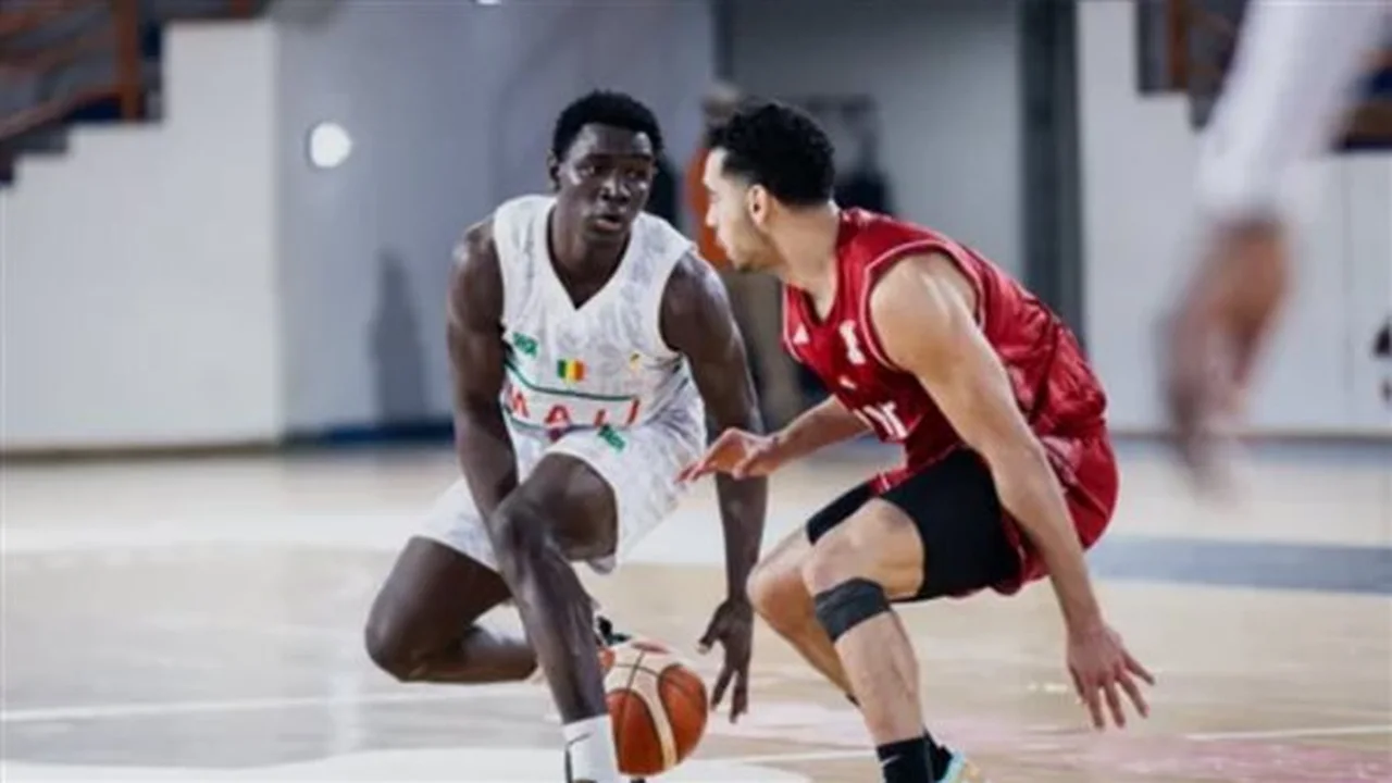 القنوات الناقلة وموعد بث مباشر لمباراة مصر وأوغندا المرتقبة في التصفيات